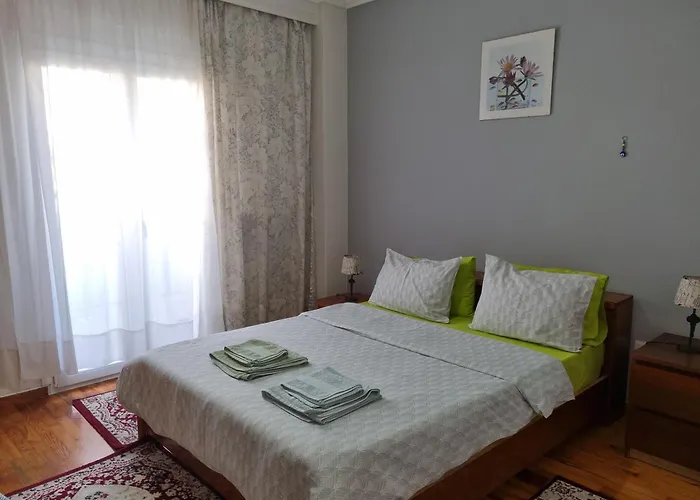 Marie Claire Home -Private Parking